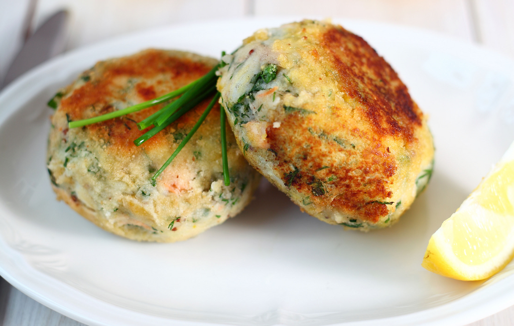 Fish Cakes (Home Style)